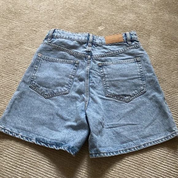 Zara Denim Cotton Jean Shorts Light Wash Boy Long Length Size 4 - Picture 7 of 11